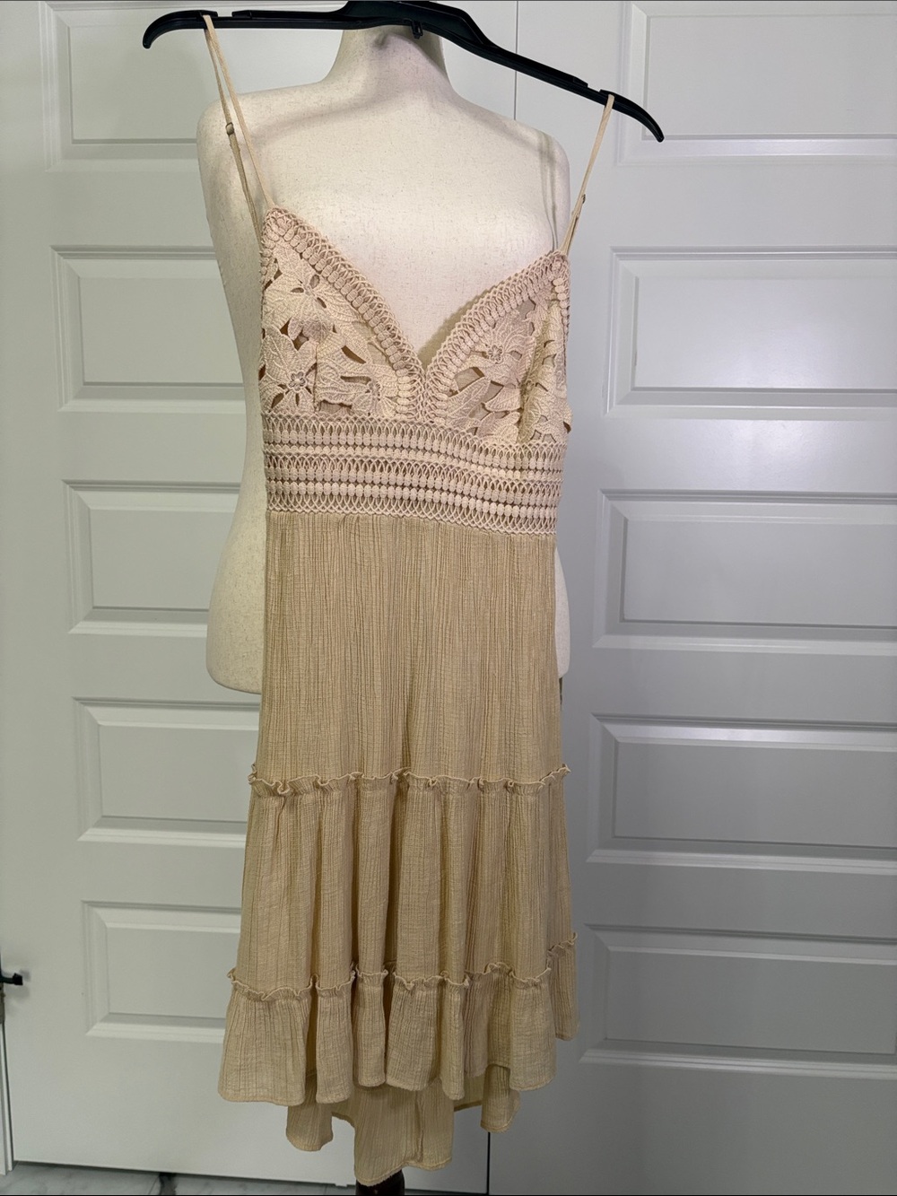 Love Tree Beige Crochet Midi Dress with Spaghetti Straps